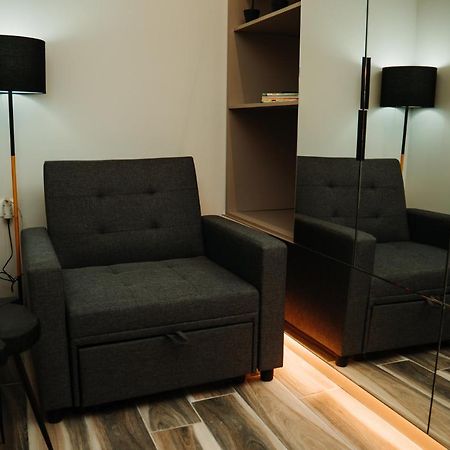 Blackhaus Family And Friends Deluxe Apartment Tesalonika Bagian luar foto