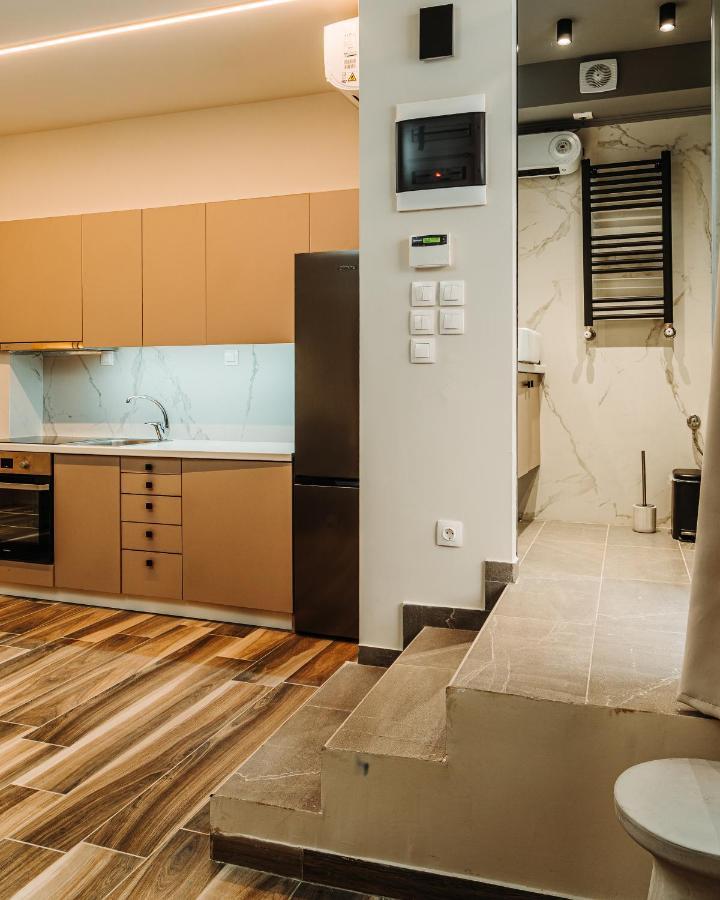 Blackhaus Family And Friends Deluxe Apartment Tesalonika Bagian luar foto