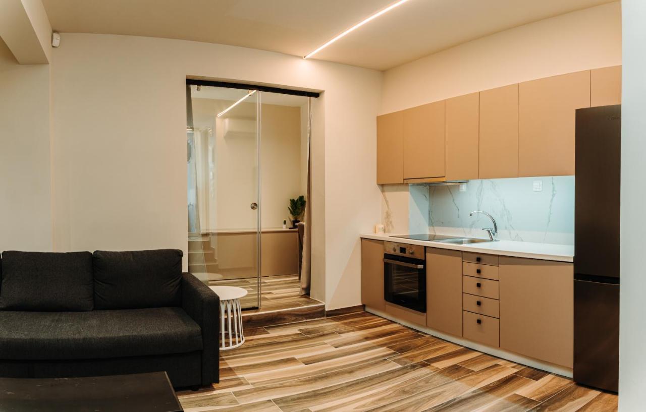 Blackhaus Family And Friends Deluxe Apartment Tesalonika Bagian luar foto